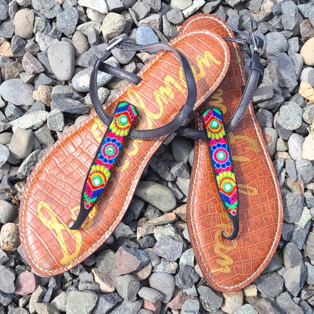 NWOT Sam Edelman Leather T-strap Adjustable Thong Sandals w/embroidered detail